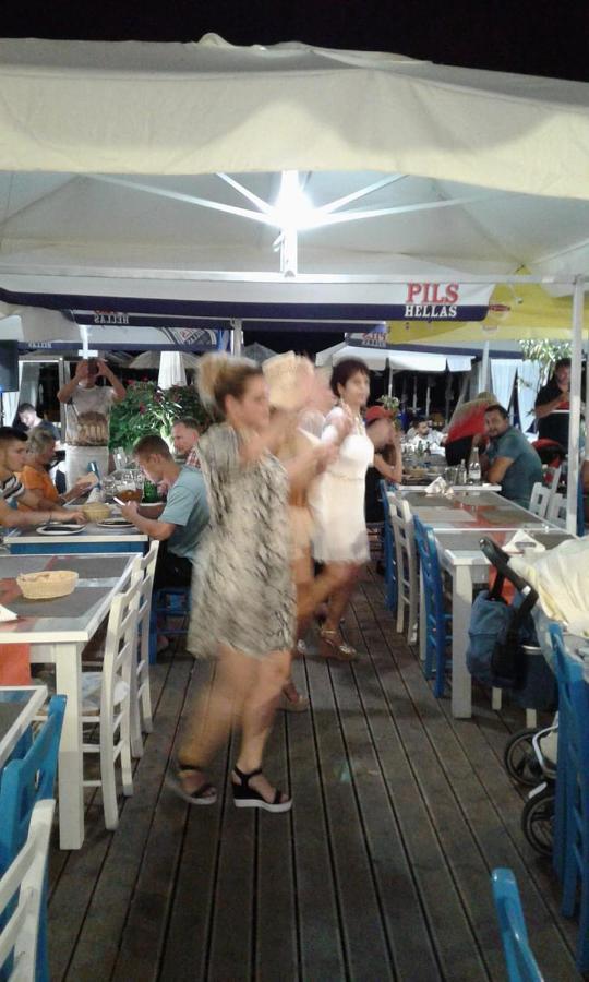 Hotel Zografos Paralía 外观 照片