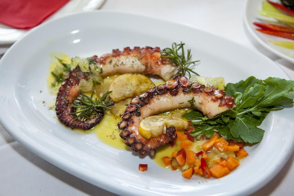 Hotel Zografos Paralía 外观 照片